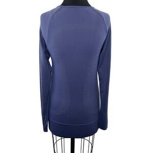 Lululemon Purple Long Sleeve Active Pullover Breathable Stretch Scoop Neck Top M